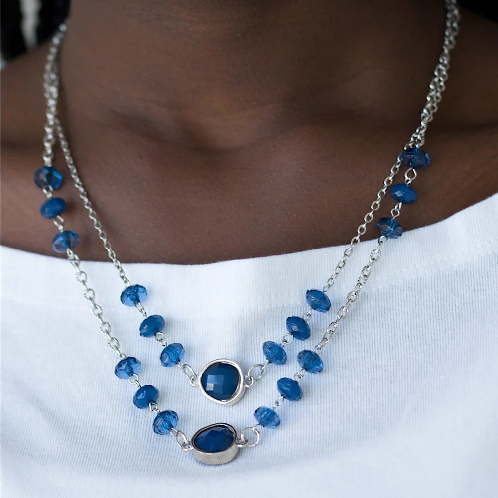 ❤️‍🔥5/$25❤️‍🔥 Gala Glow Blue Necklace